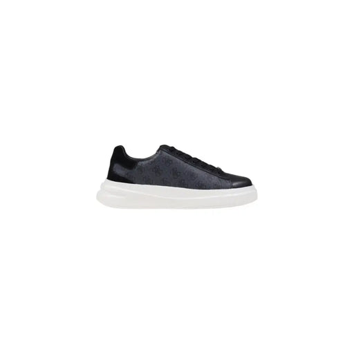 Guess Baskets homme Elba en cuir noir, tige à motif discret, semelle en caoutchouc blanc et lacets noirs, collection automne-hiver