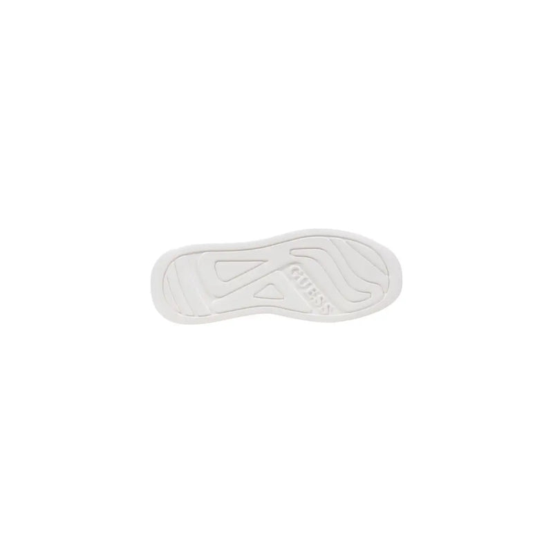 White rubber sole with embossed Guess logo and geometric tread pattern on Guess men sneakers black leather Elba model
