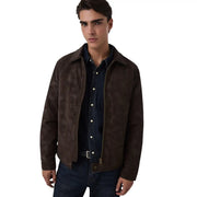 Guess Blouson aviateur pour homme en daim marron avec col classique et fermeture éclair sur le devant, dans un style élégant en similicuir.