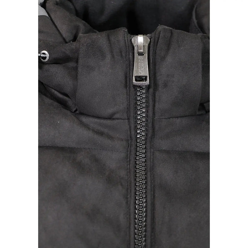 Guess doudoune en daim noir pour femme avec tirette de fermeture éclair argentée et Guess logo, vue de face