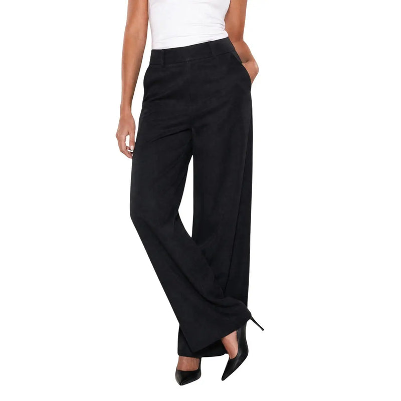 Guess Pantalon Bastienne pour femme, jambes larges, en viscose noire, coupe élégante et poches latérales discrètes.