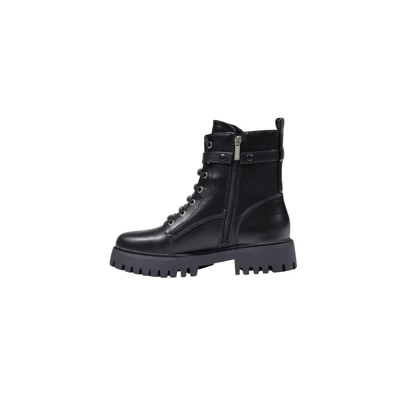 Guess women black ankle boots made of polyurethane featuring a black leather combat style with chunky sole and side zipper