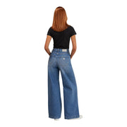 pantalon large bleu en mélange de coton Guess Jean pour femme avec une coupe classique à cinq poches et un logo discret visible sur la poche arrière