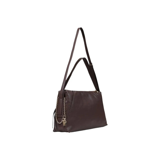 Guess Sac à main femme en polyuréthane marron, orné d'une élégante bandoulière en cuir marron foncé avec chaîne et breloque clé.