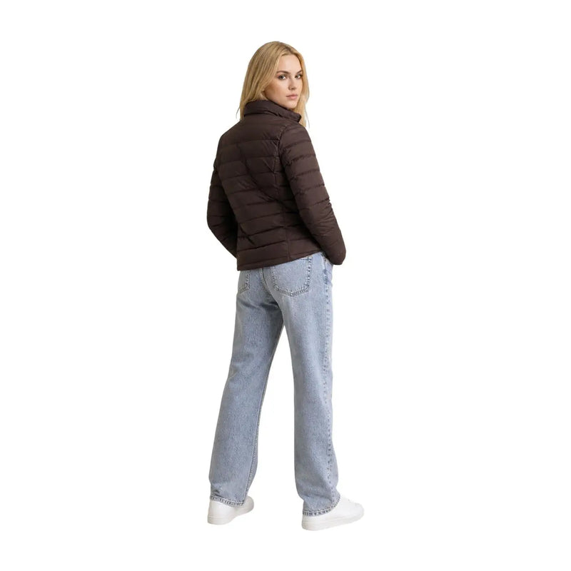 Guess Doudoune matelassée marron en polyester pour femme, avec col montant et col roulé.