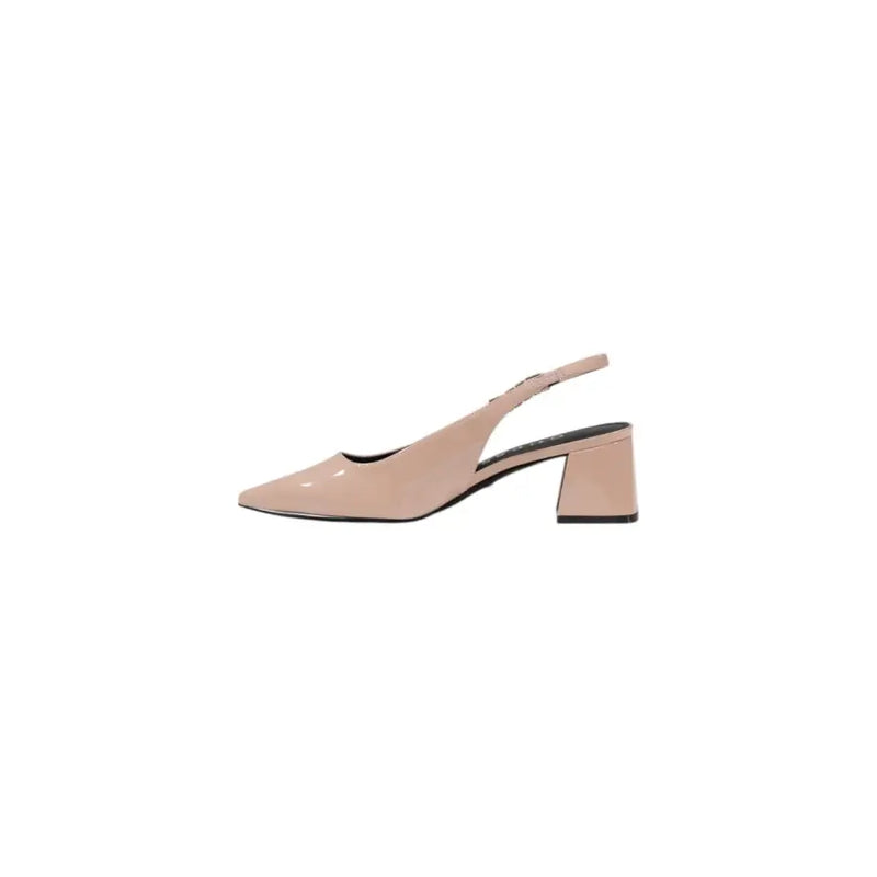 Beige patent leather slingback pump with block heel and black trim from guess women pink block heel sandals collection