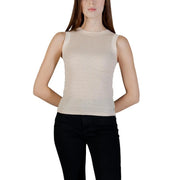 Guess femmes tank top débardeur beige à col rond avec un léger chatoiement et une texture côtelée pour une tenue décontractée