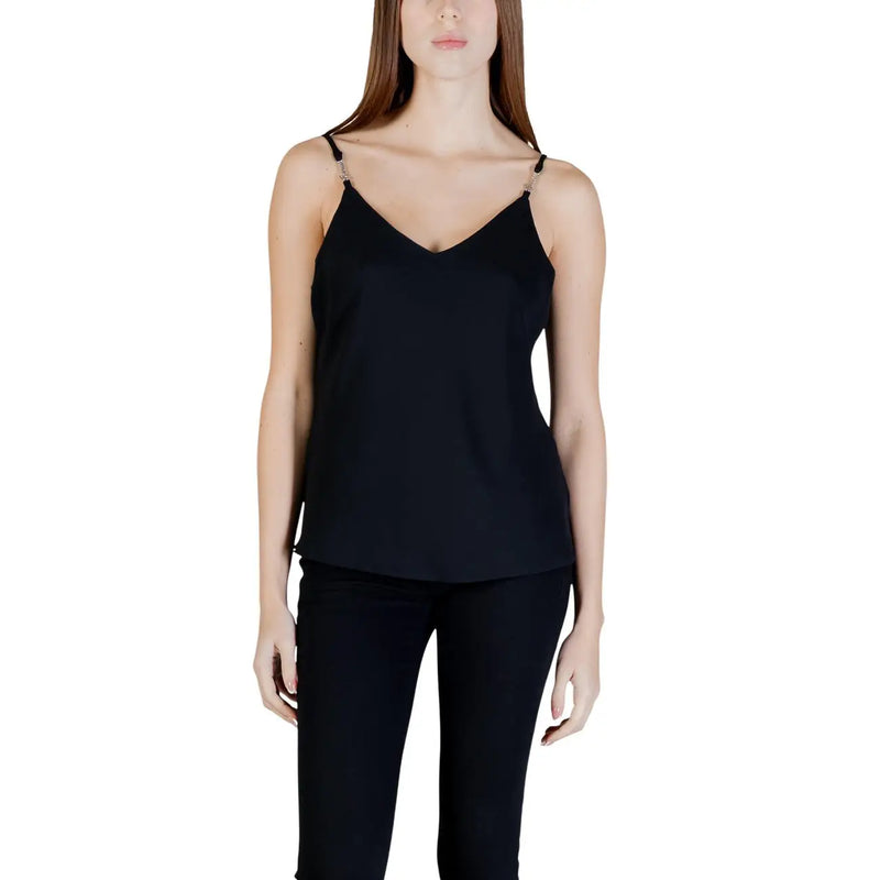 Guess débardeur noir en satin pour femme top avec un décolleté en V et de fines bretelles en polyester pour une tenue décontractée et élégante