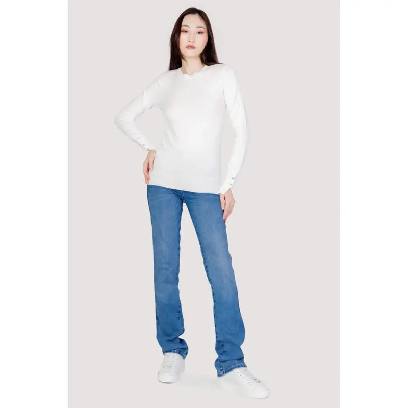 Guess women white long cotton knitwear sweater with buttoned cuffs designed for fall and winter wear