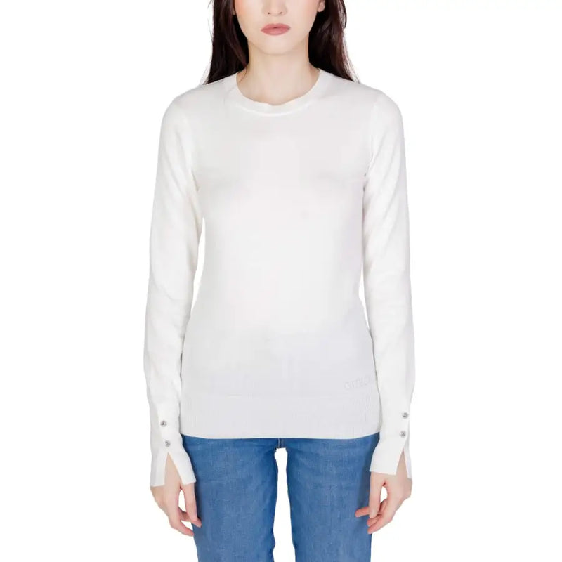 Guess women white long cotton knitwear featuring long sleeves with subtle ribbed cuffs and button details for fall winter