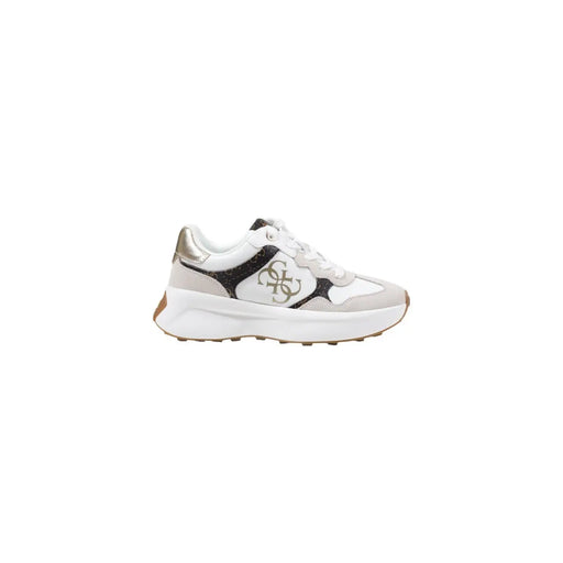 Guess Baskets mode pour femmes en polyuréthane blanc avec des accents noirs et or métallisé et une semelle épaisse ornée du logo