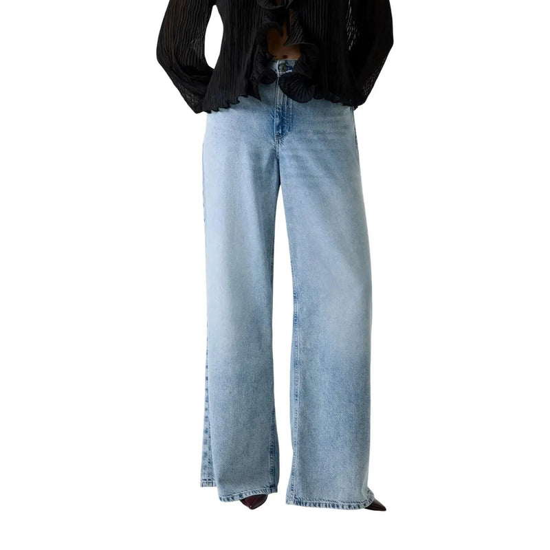 Guess Jean ample et large pour femme en mélange de lyocell, en denim délavé clair, à la coupe droite décontractée et au délavage subtil.