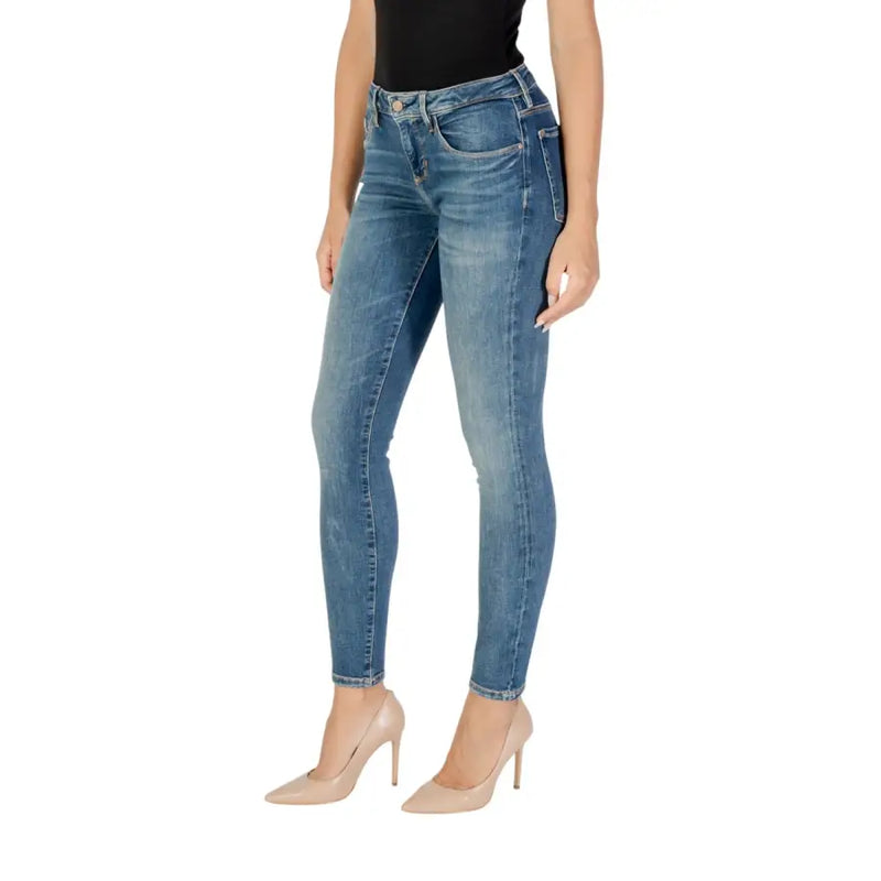 Guess Jean slim bleu pour femme, effet délavé et usé, style décontracté