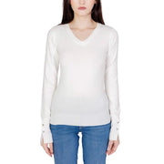 Guess women’s v-neck white cotton sweater with long sleeves subtle ribbed cuffs and button details