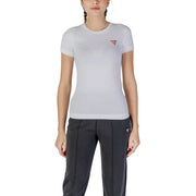 Guess chemise blanche en coton à manches courtes pour femme t-shirt avec un col rond et un petit logo triangulaire rouge sur la poitrine gauche
