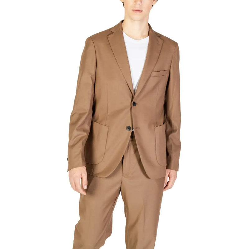 A tailored camel-colored polyester blazer by Hamaki-ho with a single-breasted design and two black buttons