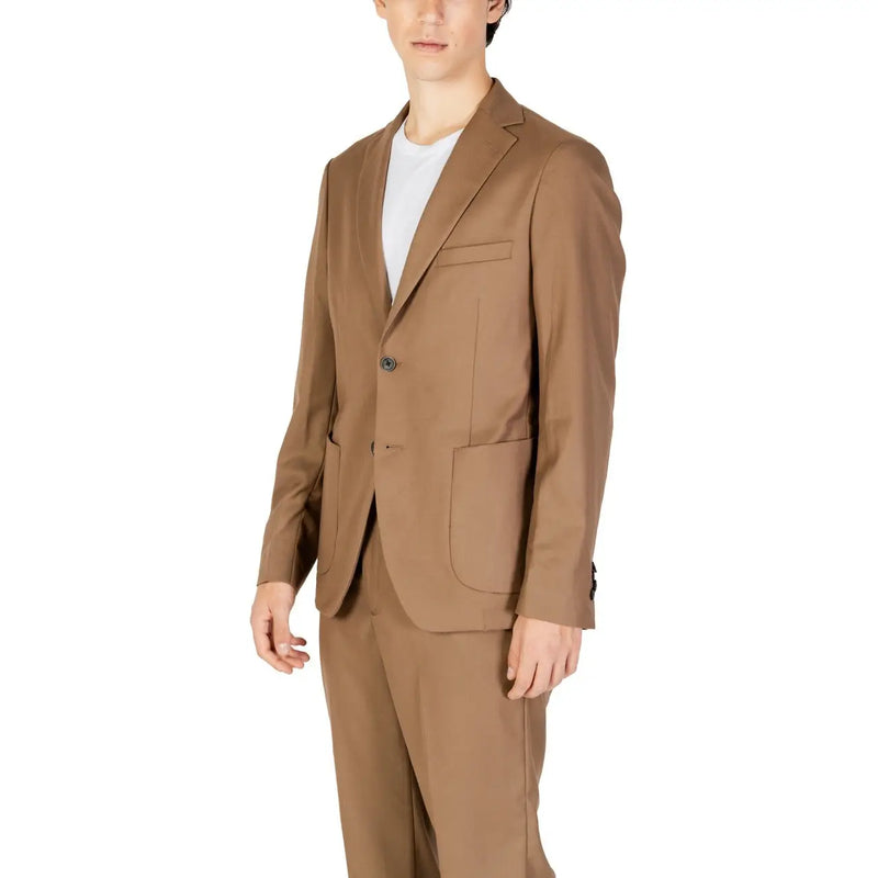 A tailored camel-colored hamaki-ho men beige polyester blazer with single button closure and flap pockets