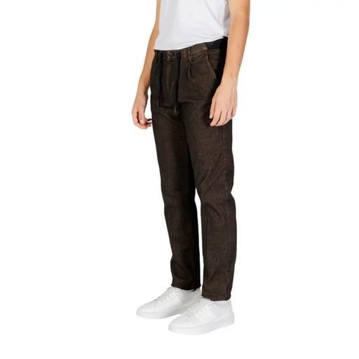 Hamaki-ho Pantalon pour homme en velours côtelé marron foncé avec taille élastiquée à cordon et tissu en mélange de coton