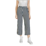 Pantalon rayé large et court, bleu marine et blanc, en tissu léger, présenté dans ichi Pantalons femme beige léopard en viscose collection printemps-été
