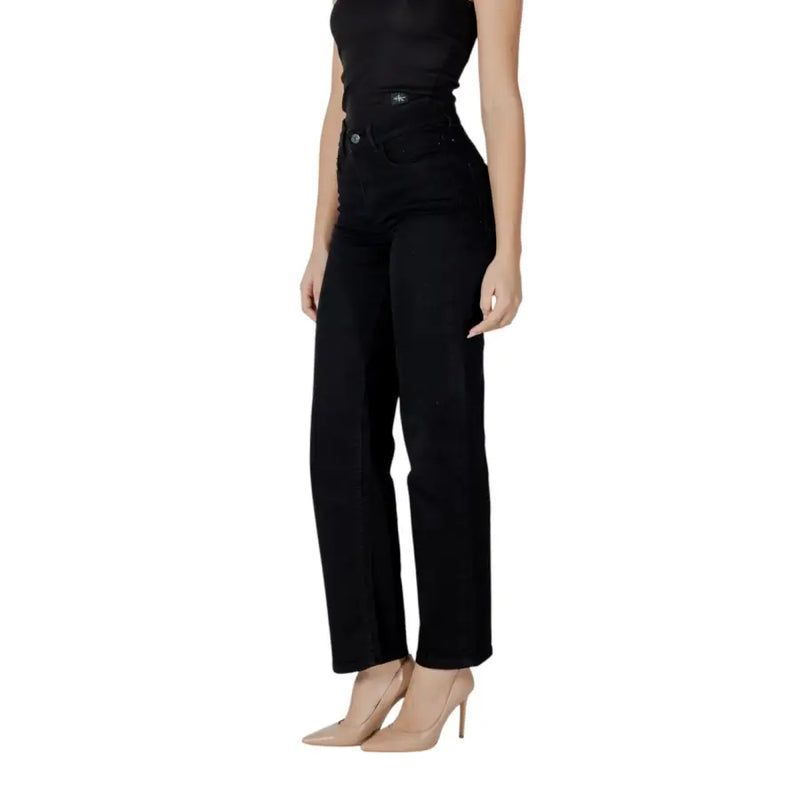 Ichi women black high-waisted cotton stretch jeans with a straight-leg cut and subtle waistband logo