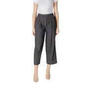 Ichi Women black cotton high-waisted pleated cropped trousers