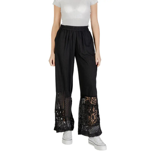 Ichi Women black cotton viscose wide-leg trousers with gathered waist and lace cuffs