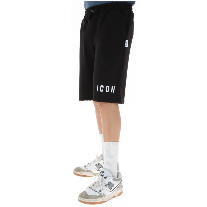 Noir icon Short noir pour homme avec inscription blanche et petite étiquette de marque (vue de côté)