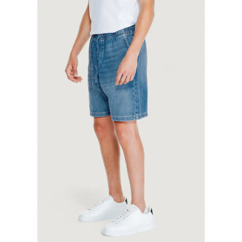 Jack & jones men’s blue cotton denim shorts with elastic waistband and drawstring from spring summer collection