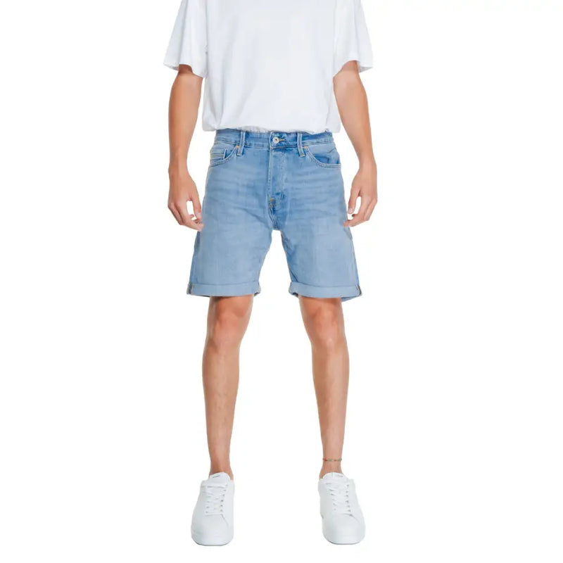 Jack & jones men’s blue light-wash denim shorts with rolled cuffs and classic five-pocket design