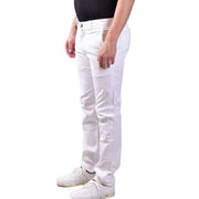 Pantalon blanc en coton slim de Jacob Cohen présentant un design moderne et épuré avec des plis subtils