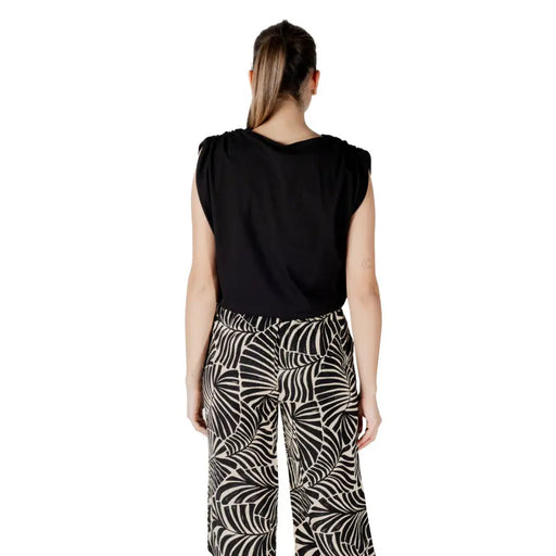Jacqueline de yong black sleeveless cotton top with ruched shoulders for casual wear
