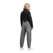 Veste en jean noir courte avec poignets boutonnés de Jacqueline De Yong