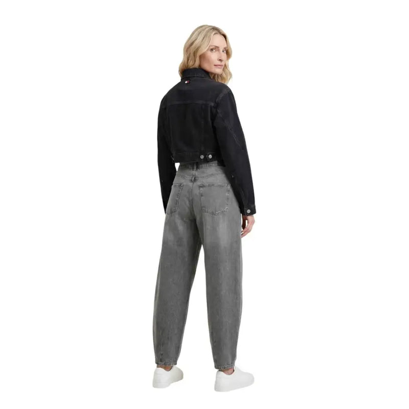 Veste en jean noir courte avec poignets boutonnés de Jacqueline De Yong