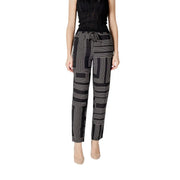 Pantalon Jacqueline de yong pour femme, noir et blanc, en viscose à motifs géométriques, avec taille élastiquée à cordon, idéal pour une tenue décontractée.