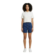 White short-sleeved cotton polo shirt with small embroidered logo paired with Jacqueline De Yong blue denim cotton shorts