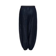 Jean en denim bleu pour femme Jacqueline de yong, coupe classique, pantalon fuselé bleu foncé et taille élastiquée.