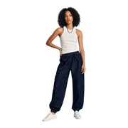 Pantalon de jogging bleu marine à cordon de serrage et chevilles élastiques, conçu pour un confort optimal et une tenue décontractée par Jacqueline de Yong