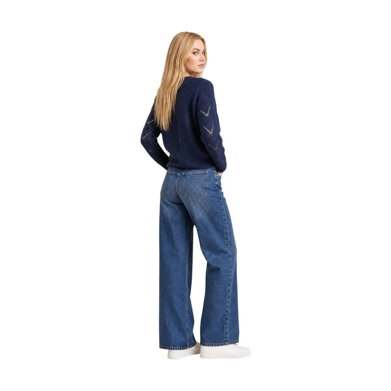 Pull en maille bleu marine à paillettes pour femme Jacqueline de yong, orné d'un motif texturé et de détails raffinés aux manches.