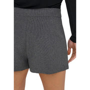 Pantalon gris pour femme Jacqueline de yong en polyester élasthanne, avec short texturé gris et ceinture tailleur.