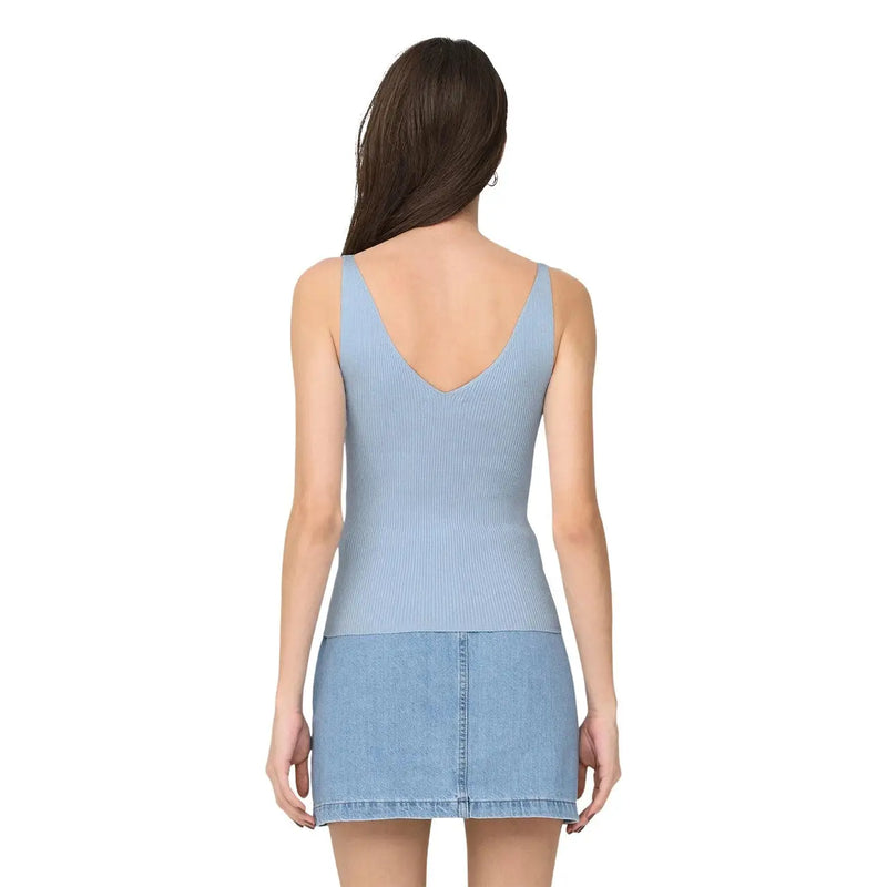 Vue arrière du débardeur pour femme Jacqueline de Yong top Débardeur en viscose côtelée bleu clair avec dos en V