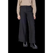 Jacqueline De Yong Pantalon large pour femme en polyester noir, coupe droite élégante et plis discrets.