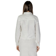 Jacqueline de yong women’s white cotton blouse with long sleeves subtle textured pattern and frayed hem