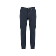 Jean en denim bleu foncé avec une coupe classique à cinq poches et des détails de couture discrets par Jeckerson pantalons pour hommes