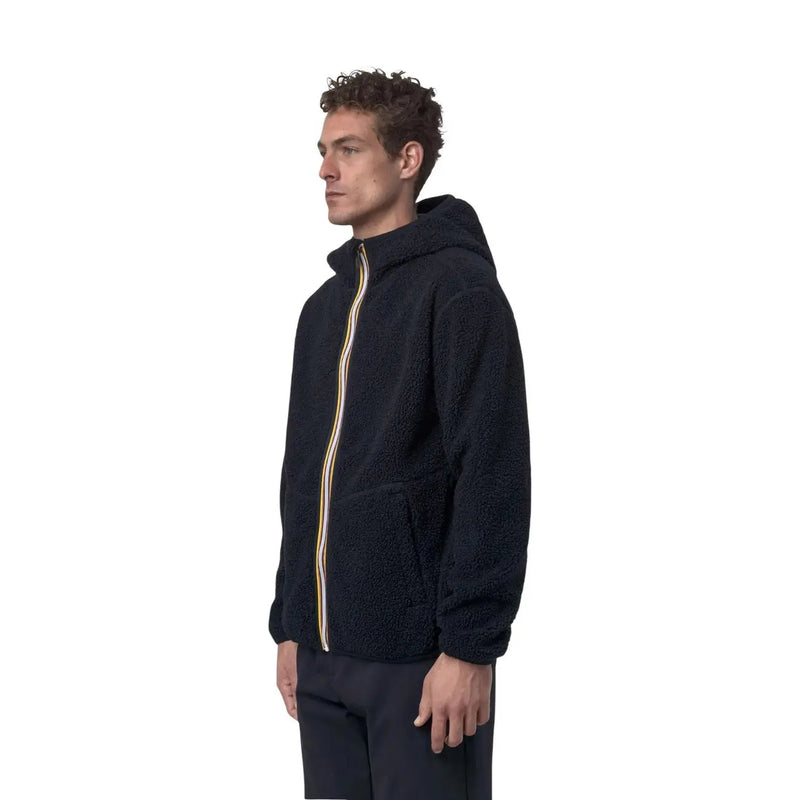 Sweat à capuche en polaire texturée noire avec fermeture éclair contrastante jaune et blanche de Kway, blazer à capuche zippé en polaire sherpa bleue pour homme
