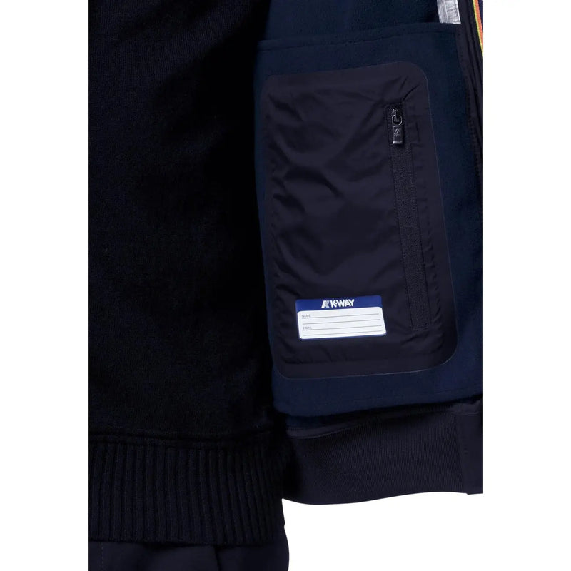 Veste en nylon bleu marine foncé avec poche, étiquette de marque et tirette de fermeture éclair sur blazer d'hiver à capuche bleu en polyamide pour homme de la marque Kway