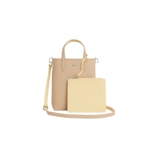 Sac cabas Lacoste en cuir beige avec bandoulière, pochette et logo crocodile