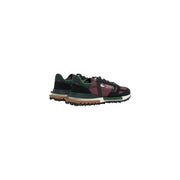 Baskets Lacoste Elite Active pour homme, en cuir bordeaux foncé et noir, avec des détails verts et une empeigne texturée.