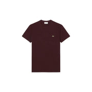 T-shirt Lacoste pour homme, bordeaux foncé, en coton, à manches courtes, avec un petit logo crocodile brodé sur la poitrine gauche.