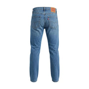 Jean Levi's pour homme en denim bleu, coupe slim classique à cinq poches, en coton stretch, avec empiècement en cuir à l'arrière.