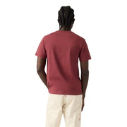 T-shirt Levi's pour homme, bordeaux, en coton, col rond et manches courtes, confectionné dans un tissu doux en coton bordeaux.